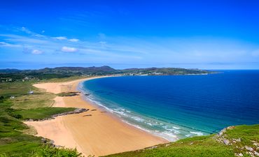 Record number of Irish beaches receive Blue Flag awards for 2018