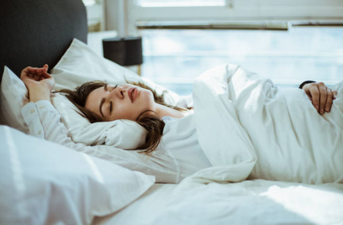 Having a lie in on the weekend could actually save your life