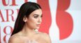 Dua Lipa posted a selfie and people think she looks like an Arsenal player