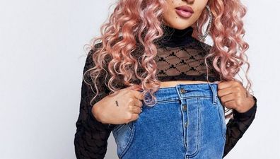 We are completely confused by this Topshop skirt that goes over your BOOBS