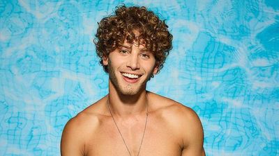 Love Island’s Eyal Booker was in cheesy pop band, and it’s so cringe