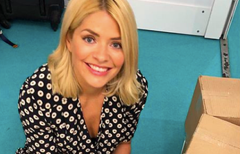 Holly Willoughby is wearing a Zara skirt but there’s one BIG drawback
