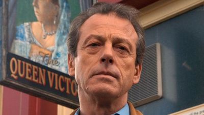 EastEnders’ Leslie Grantham involved in child sex abuse case, says former police officer