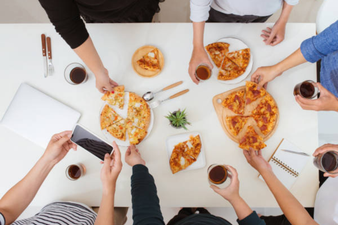 YES! Just Eat announce that there will be no minimum spend on lunchtime orders