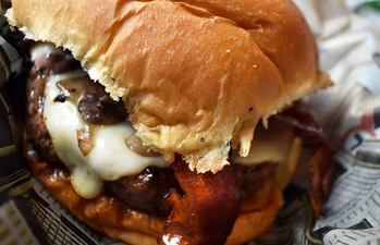 A new burger restaurant is opening up in Dublin – and yep, it’s Mark Wahlberg’s one