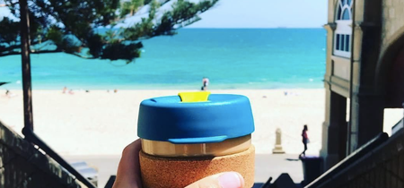 6 amazing reusable coffee cups that we need in our lives right now
