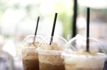 The simple coffee smoothie that is about to become your go-to breakfast