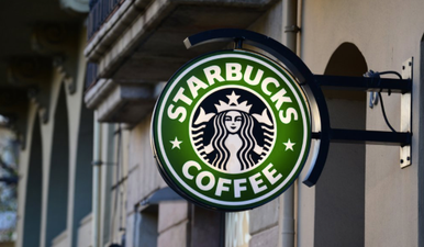 So here’s what the NEW Starbucks’ cups look like as they decide to ditch the straws