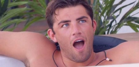 There’s going to be a HUGE shakeup on Love Island tonight