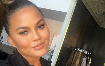 Chrissy Teigen’s tweet about her fake tan disaster is so relatable it hurts