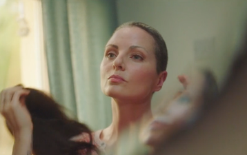 New ad depicting Irish mum living with cancer is extremely powerful