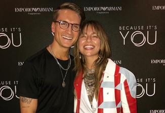 Oliver Proudlock proposed to gf Emma with the biggest RING ever