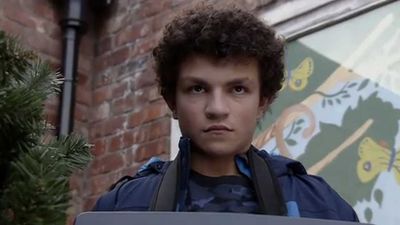 Corrie’s Alex Bain denies he and his pregnant girlfriend have split