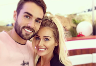 We absolutely ADORE Love Island Laura’s yellow Topshop dress