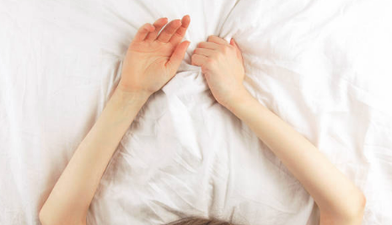 Sex position the ‘bouncing spoon’ is meant to be unreal for intense orgasms