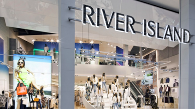 This €14 River Island shirt is from the menswear section and we ADORE