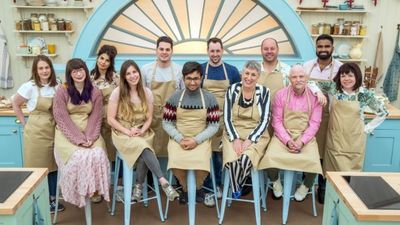 Predicting the winner of GBBO based solely on their promo photographs