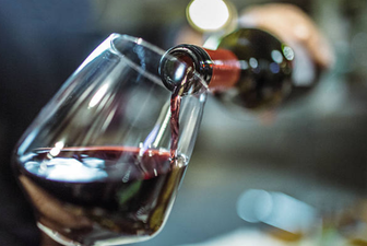 The purchase of wine is 10 per cent higher when you’re given a larger glass