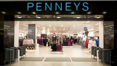 Penneys is selling a makeup brush cleaner for €2.50 and we need it in our lives