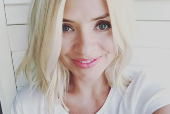 Holly Willoughby is wearing double denim today and it’s all a bit much