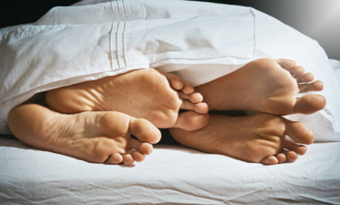 If your boyfriend is the little spoon, they make a better partner (apparently)