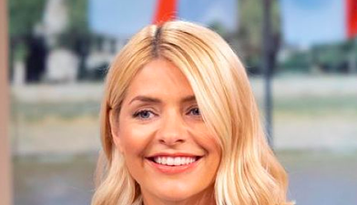 People are going crazy for Holly’s Topshop skirt and you can get it for €46