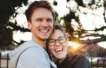 Husband sketches everyday moments with his wife and it’s so adorable