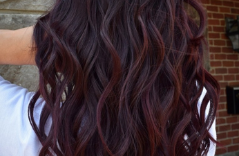 Mulled wine hair: The winter trend that’s just as tasty as the drink
