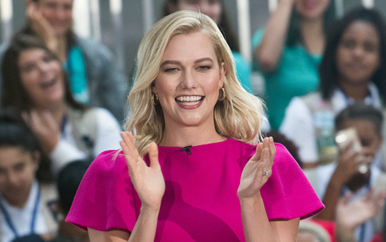 Karlie Kloss just showed off a beautiful detail on her wedding dress we hadn't seen yet