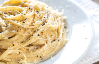 This super simple pasta recipe is your saviour if you’re stuck for time