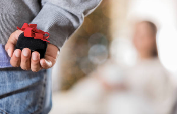 Woman blasts engagement ring she finds in her boyfriend’s room and ah, really?