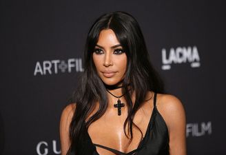 Kim Kardashian just dyed her hair cherry red, and she looks unreal