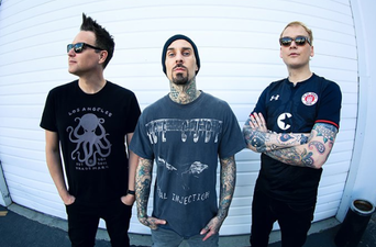 People are arguing over how to pronounce Blink-182 and sorry, wha?
