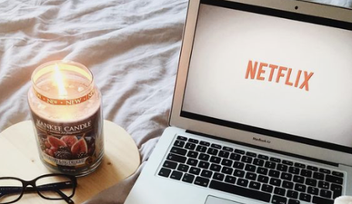 One of the best Christmas movies is coming back to Netflix and we’re buzzing!