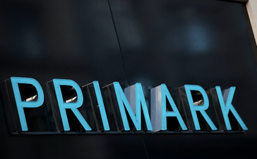 Penneys just released three DIVINE oversized shirts and for €15… they’re an absolute steal