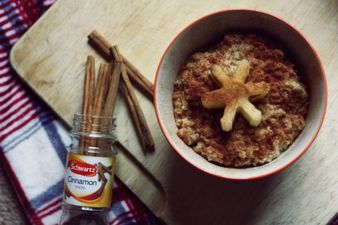 3 absolutely DELISH porridge recipes to kick start a healthy new year