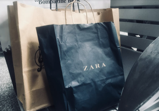 These Zara trousers are now reduced to €16 and they come in five gorgeous colours
