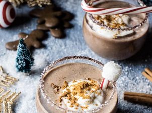 This ‘North Pole Cocktail’ is the ULTIMATE welcome drink to be serving up this festive season