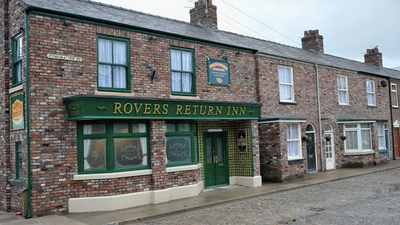Coronation Street fans in for MASSIVE shock as character to ‘return from the dead’