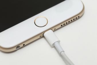 Apple will reportedly change the charging lead for the new iPhone and ugh, effort