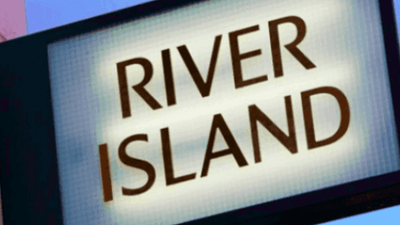 No-spend January has to stop because we NEED this super flattering €43 River Island dress