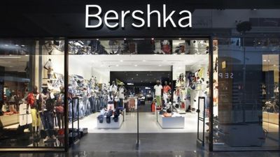 The €20 Bershka dress that will be your new go-to on those nothing to wear days