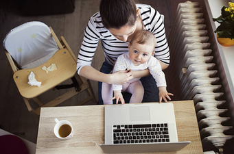 Full-time working mothers are at least 40 percent more stressed, study finds
