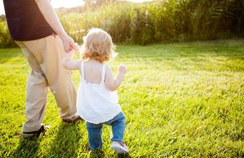Dad starts debate after he admits he can’t tell his identical twin daughters apart