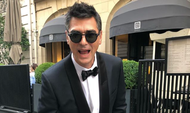 Can we take a moment to appreciate Dua Lipa’s DAD at the Brits last night?