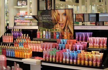 Apparently Victoria’s Secret perfume works as an unreal insect repellent