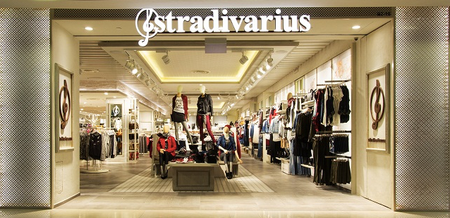 This €20 Stradivarius shirt dress is literally perfect for work no matter what the weather