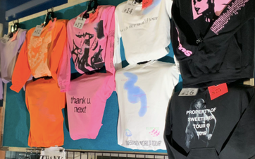 Fans are seriously not feeling Ariana Grande’s tour merchandise and we can’t blame them