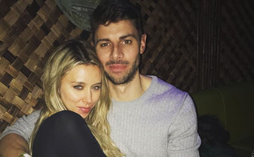 Una Healy looks smitten with David Breen as they celebrate Rochelle Hume’s 30th