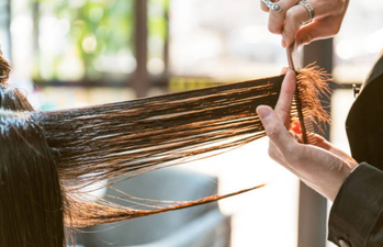 Woman left devastated after hairdresser charges her €80 for a REALLY wonky cut